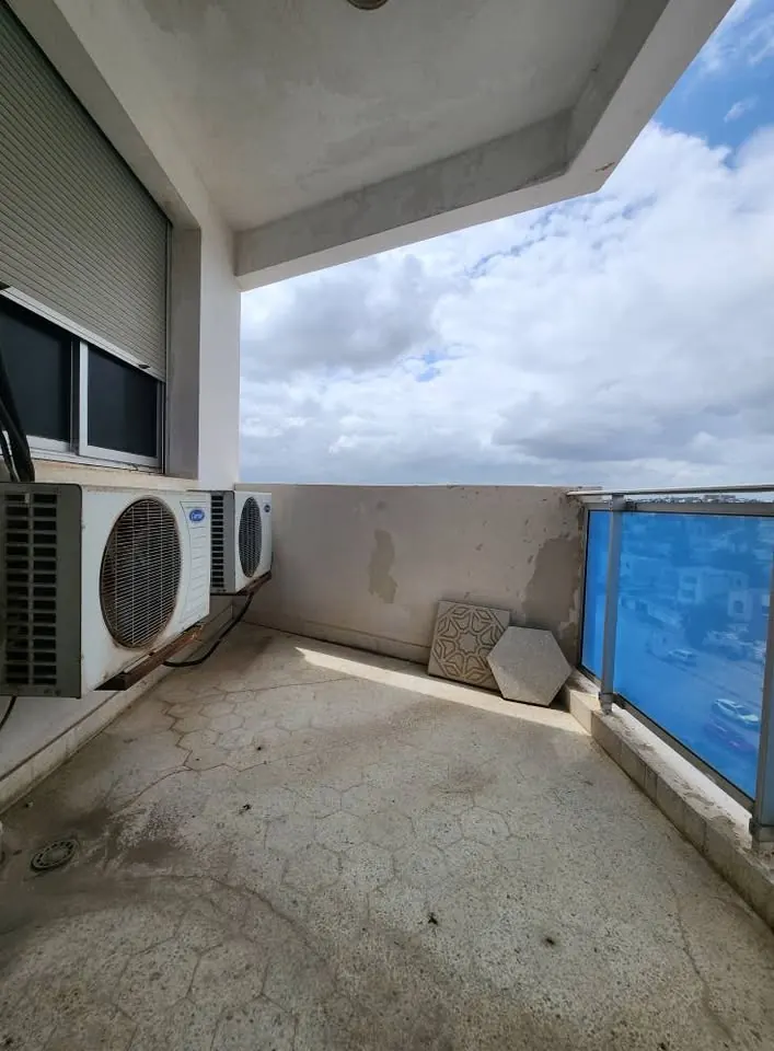 À VENDRE – Appartement S+3 Usage Bureautique | EL MENZAH 1